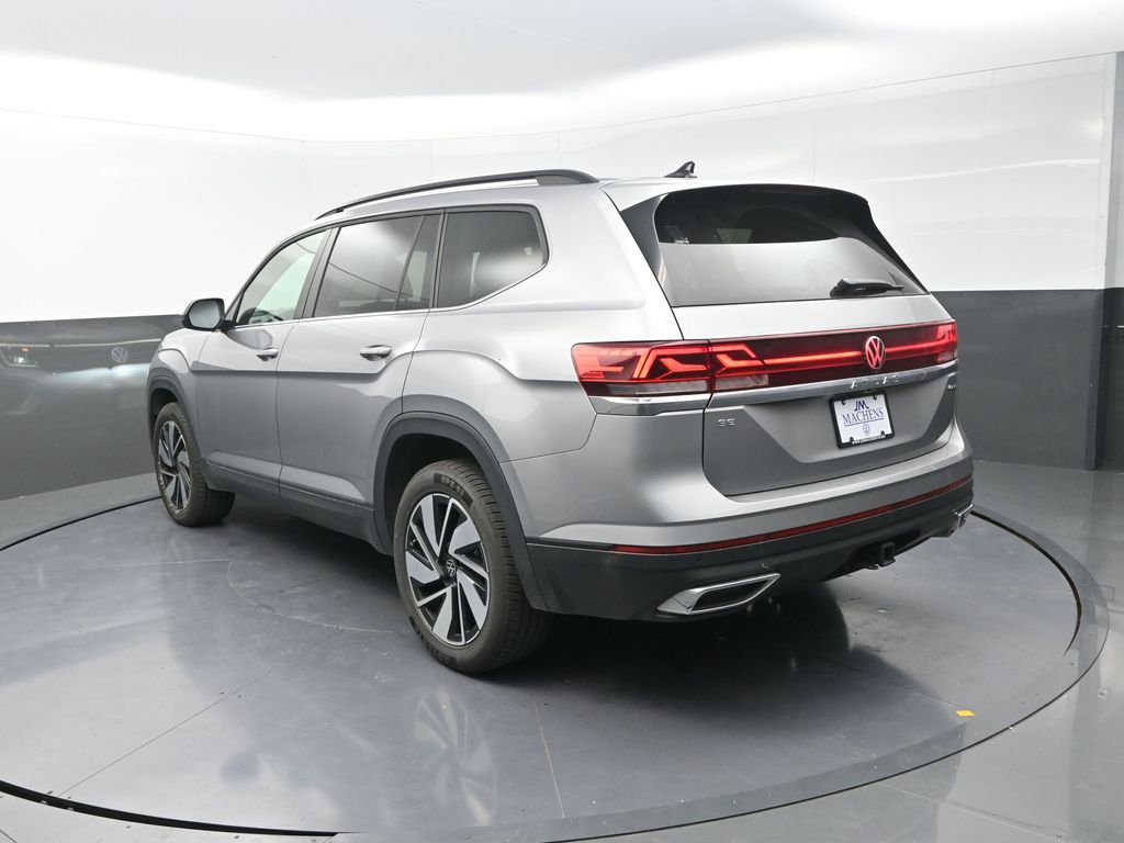 2024 Volkswagen Atlas SE Technology photo 4