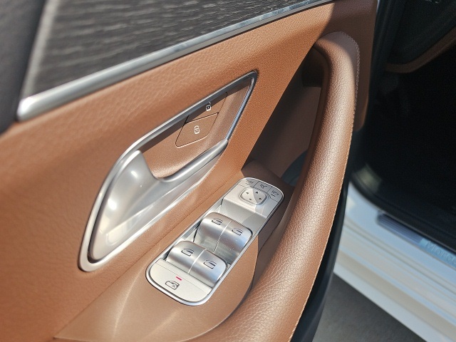 2025 Mercedes Benz GLE 450e 4MATIC photo 14