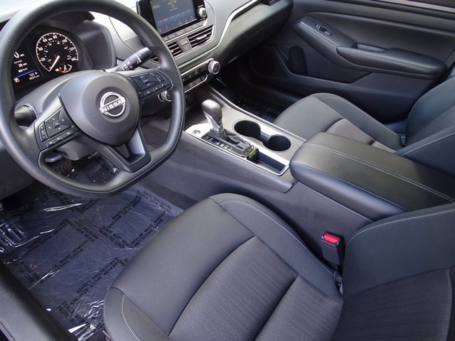 2023 Nissan Altima 2.5 S photo 6