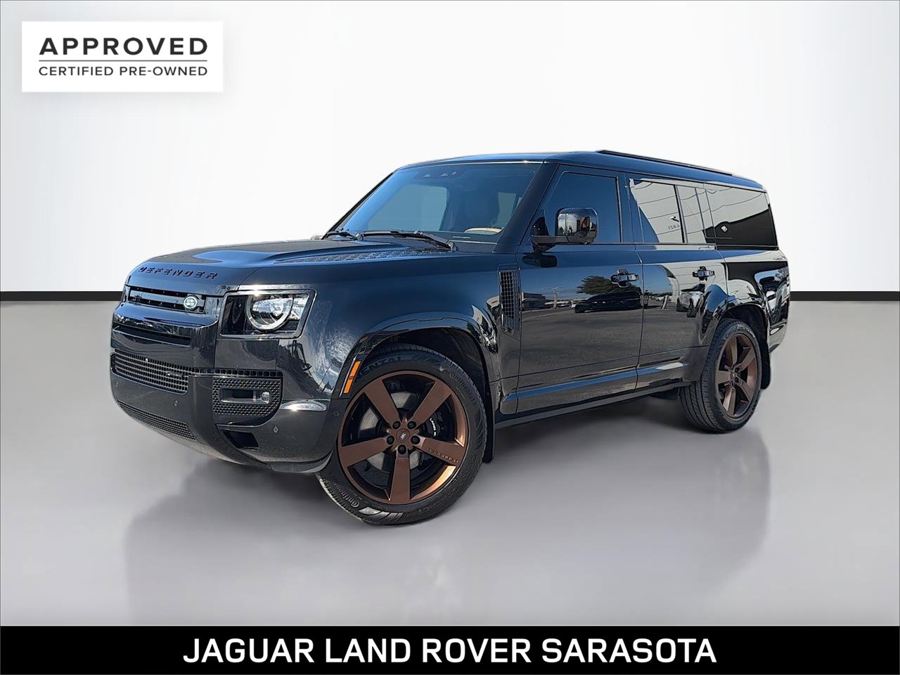 2023 Land Rover Defender X-Dynamic SE's photo