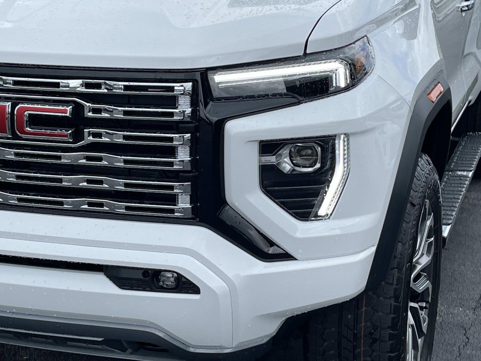 2026 Gmc Canyon Denali photo 11