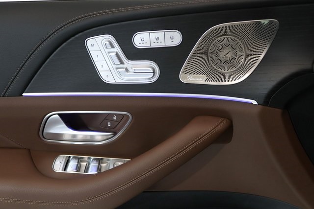 2024 Mercedes Benz GLE 4MATIC photo 2
