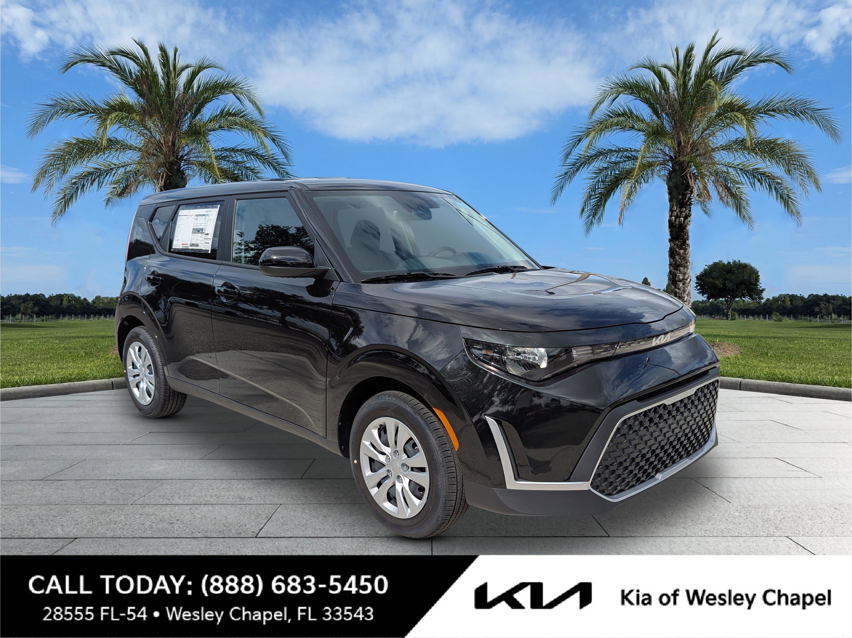 2025 Kia Soul LX's photo