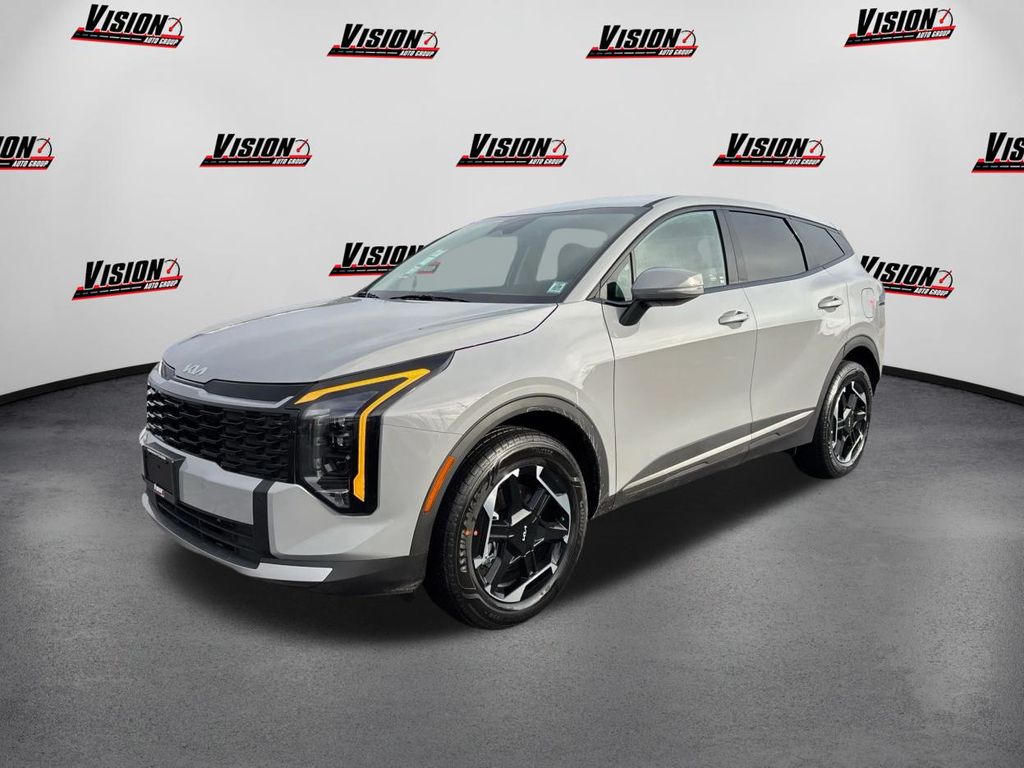 2026 Kia Sportage Base's photo