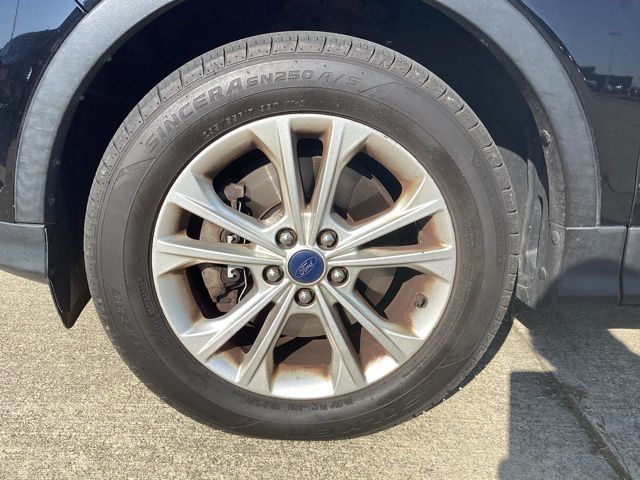 2017 Ford Escape SE photo 4