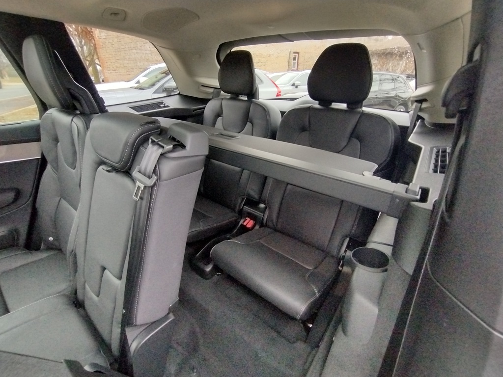 2026 VOLVO XC90 - Image 30