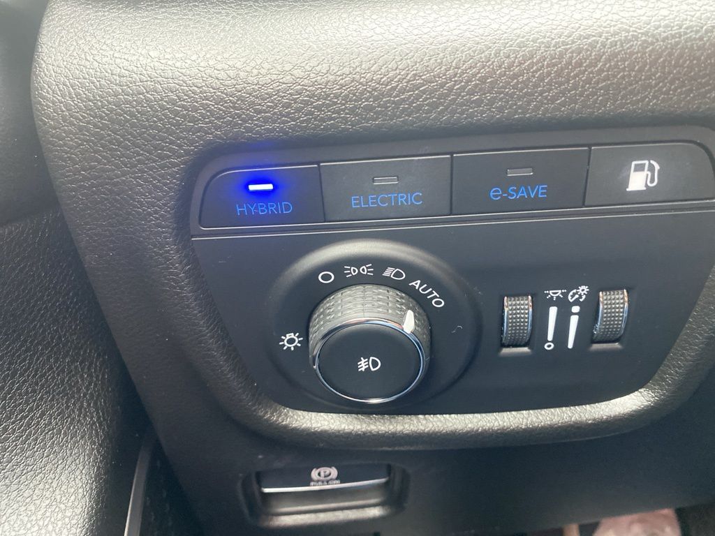 2023 Jeep Cherokee Base photo 22