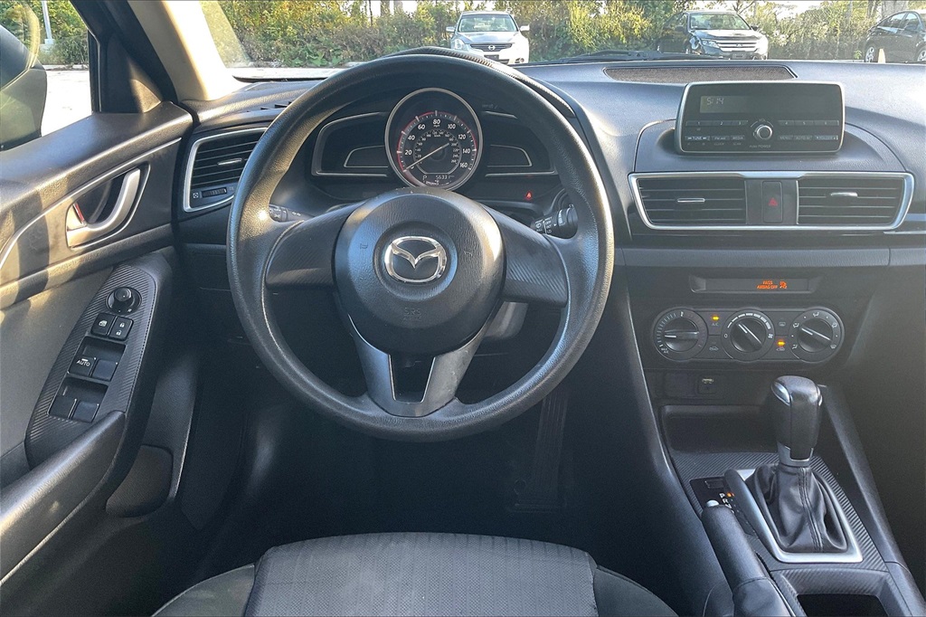 2015 Mazda Mazda3 i SV photo 4