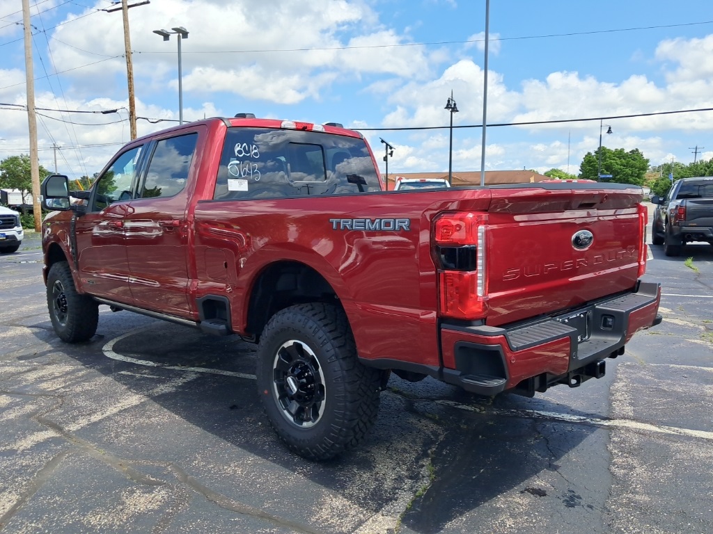 2025 Ford F-350 Lariat photo 6