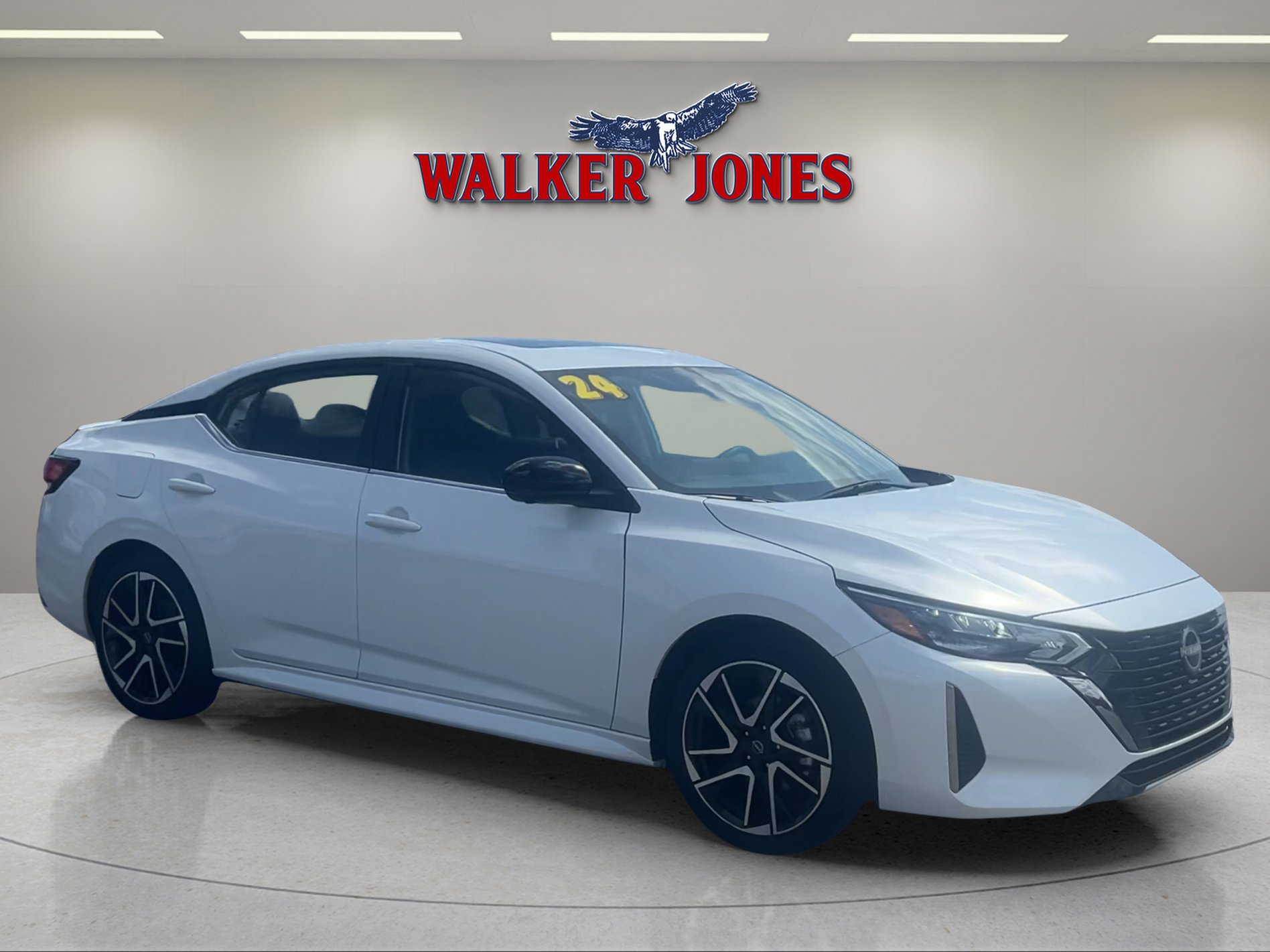 2024 Nissan Sentra SR's photo