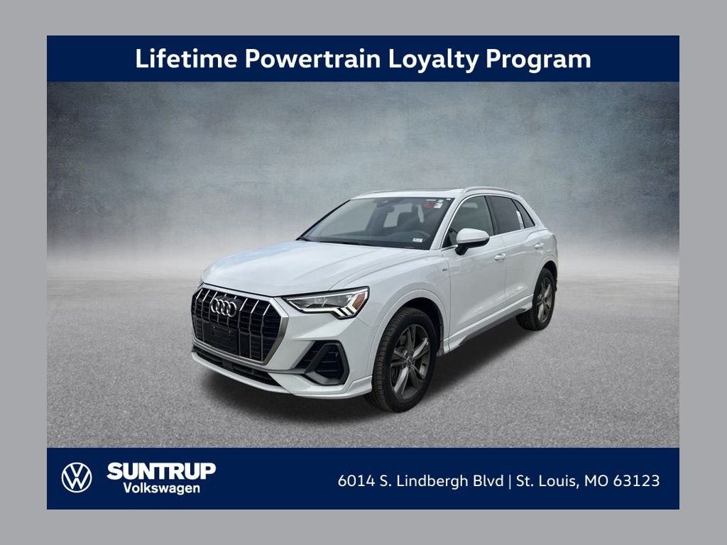 2020 Audi Q3 S Line Premium Plus's photo