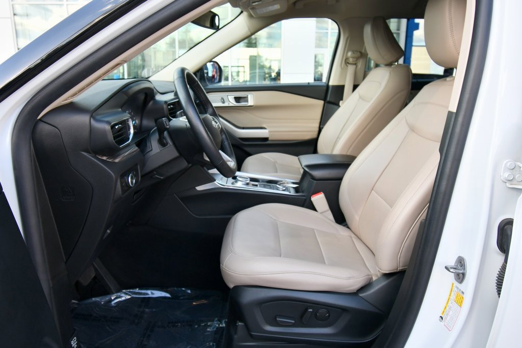 2023 Ford Explorer Limited photo 13