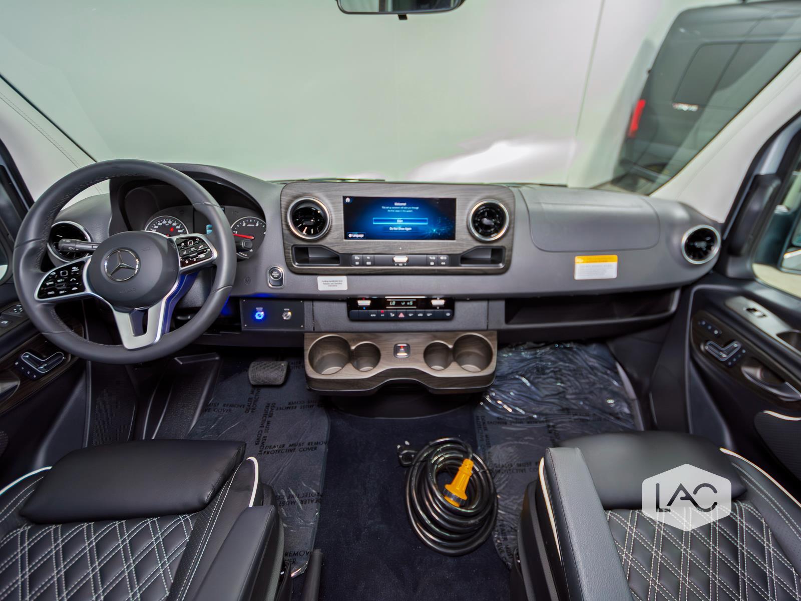 2023 Mercedes Benz Sprinter 3500 photo 16