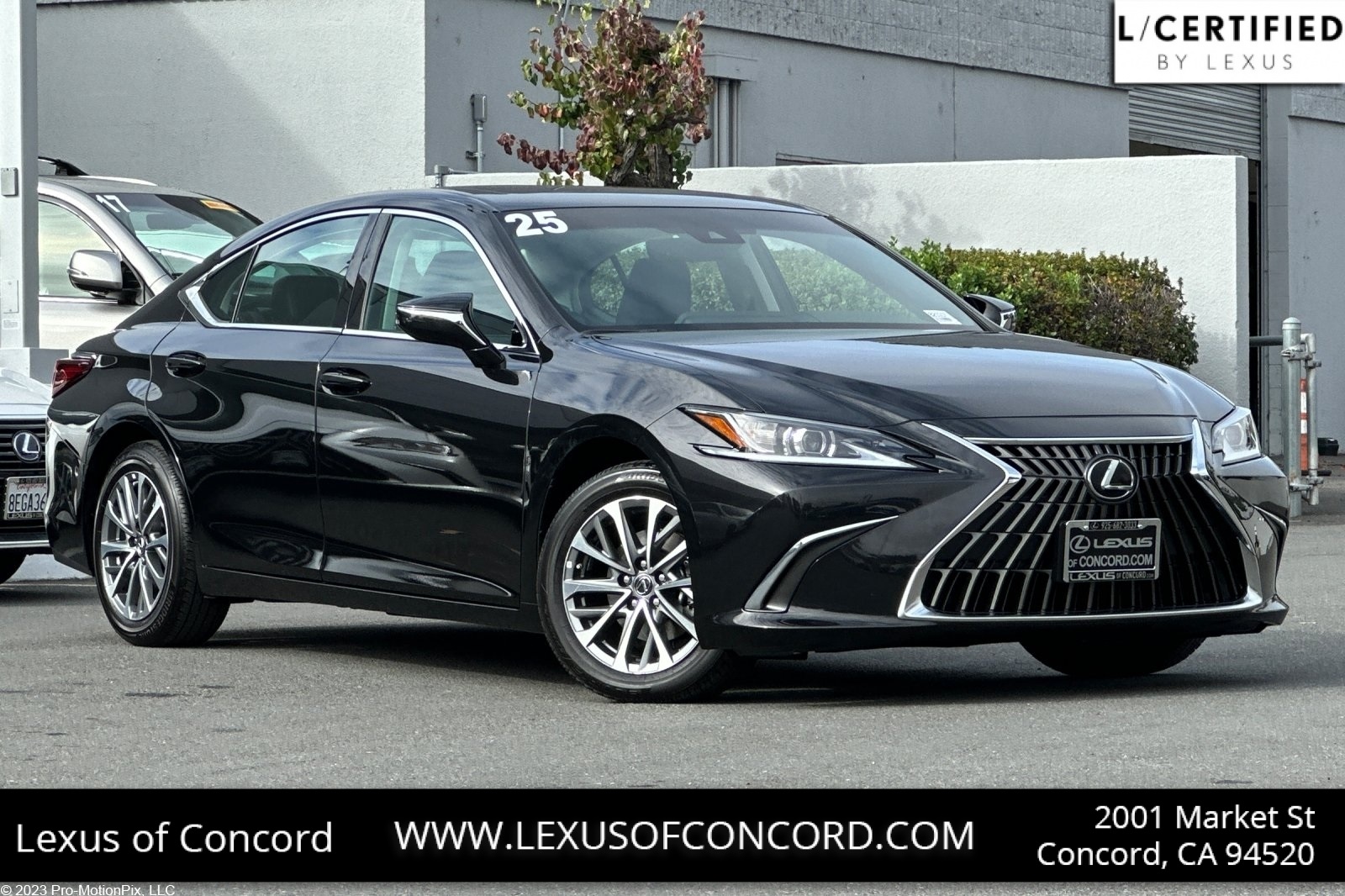 2025 Lexus ES 350's photo