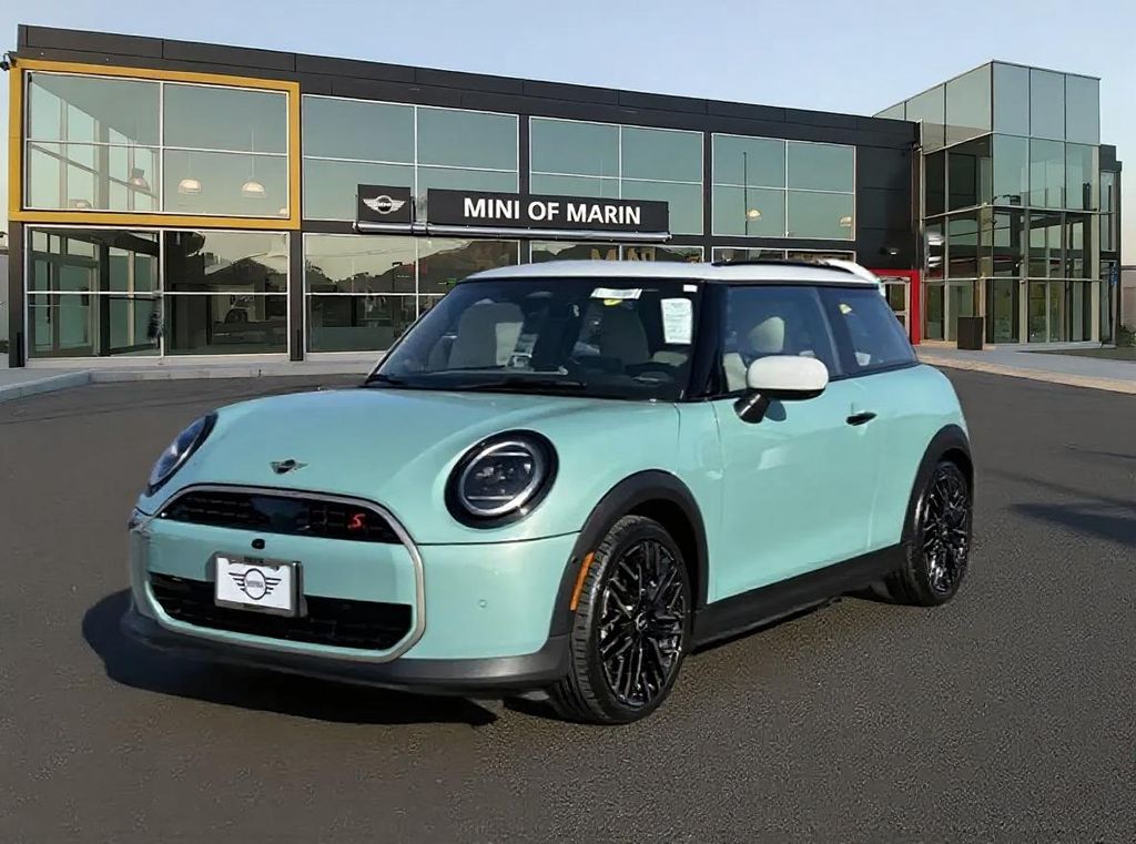 2026 MINI Hardtop 2 Door S's photo