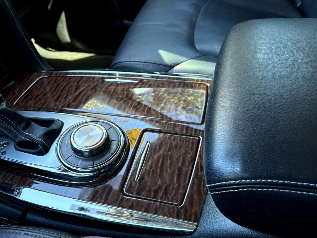 2018 Nissan Armada SL photo 9