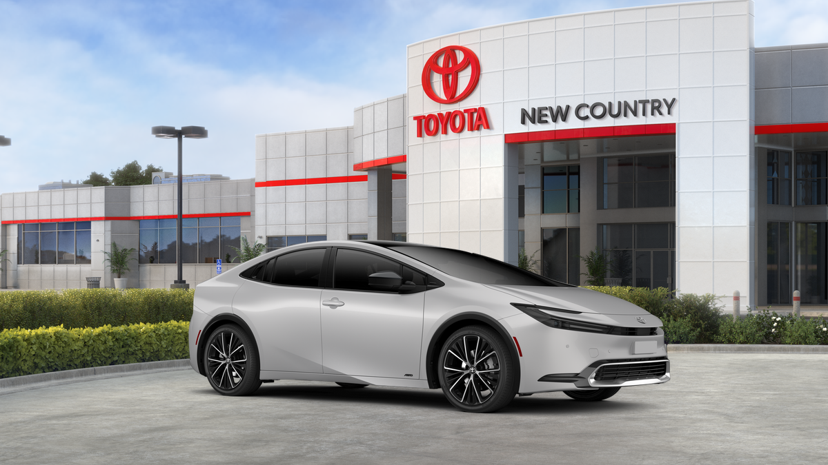 2026 Toyota Prius XLE photo 14