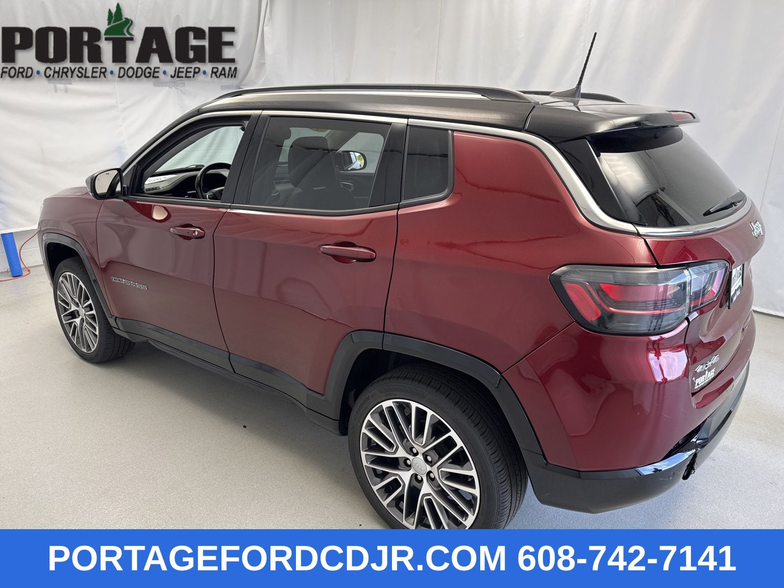 2022 Jeep Compass Limited photo 2