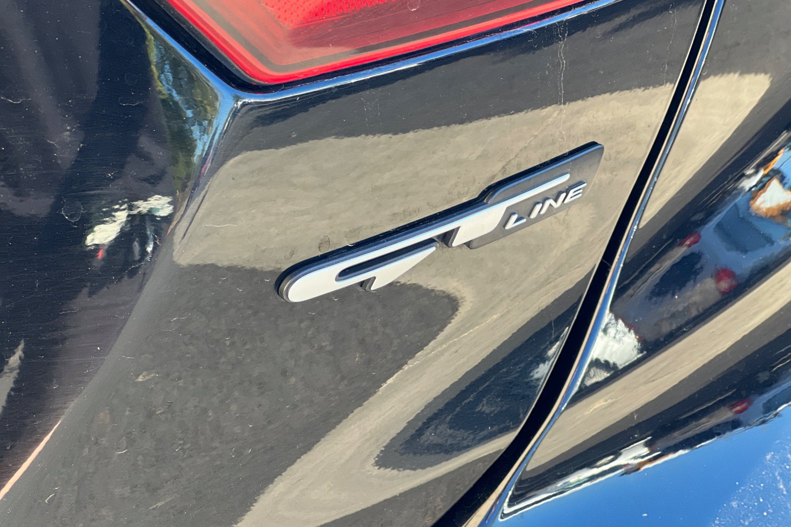 2023 Kia Forte GT-Line photo 22