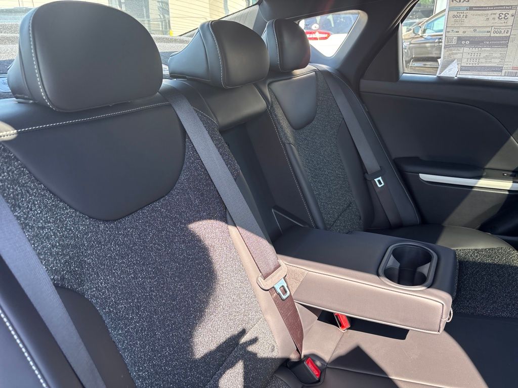 2025 Kia K4 GT-Line photo 28