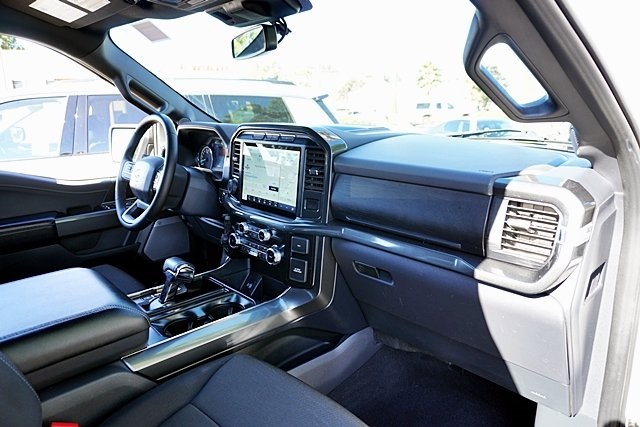 2023 Ford F-150 XLT photo 9