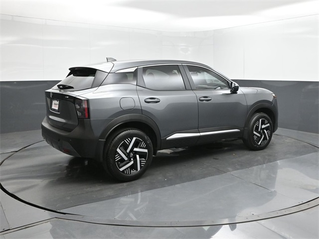 2025 Nissan Kicks SV photo 13