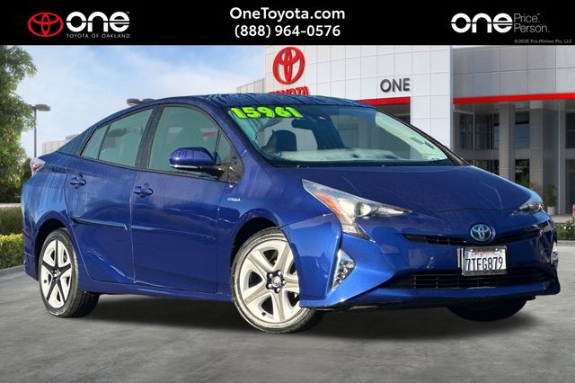 2016 Toyota Prius Three