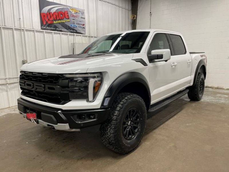 2025 Ford F-150 Raptor's photo