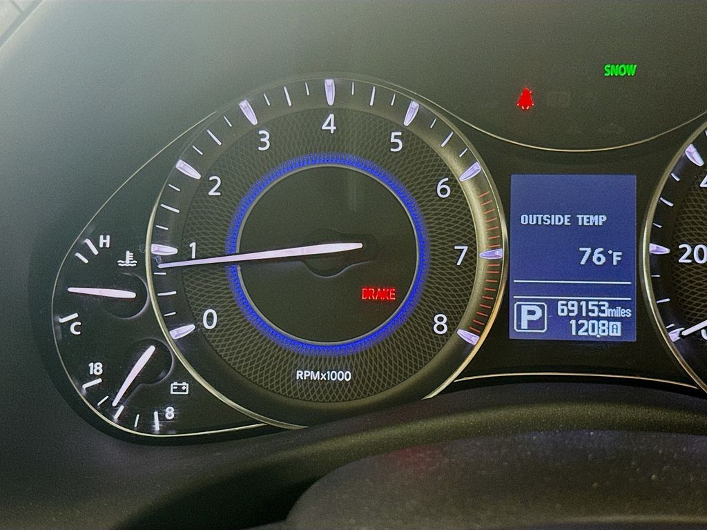 2019 Infiniti QX80 Luxe photo 13