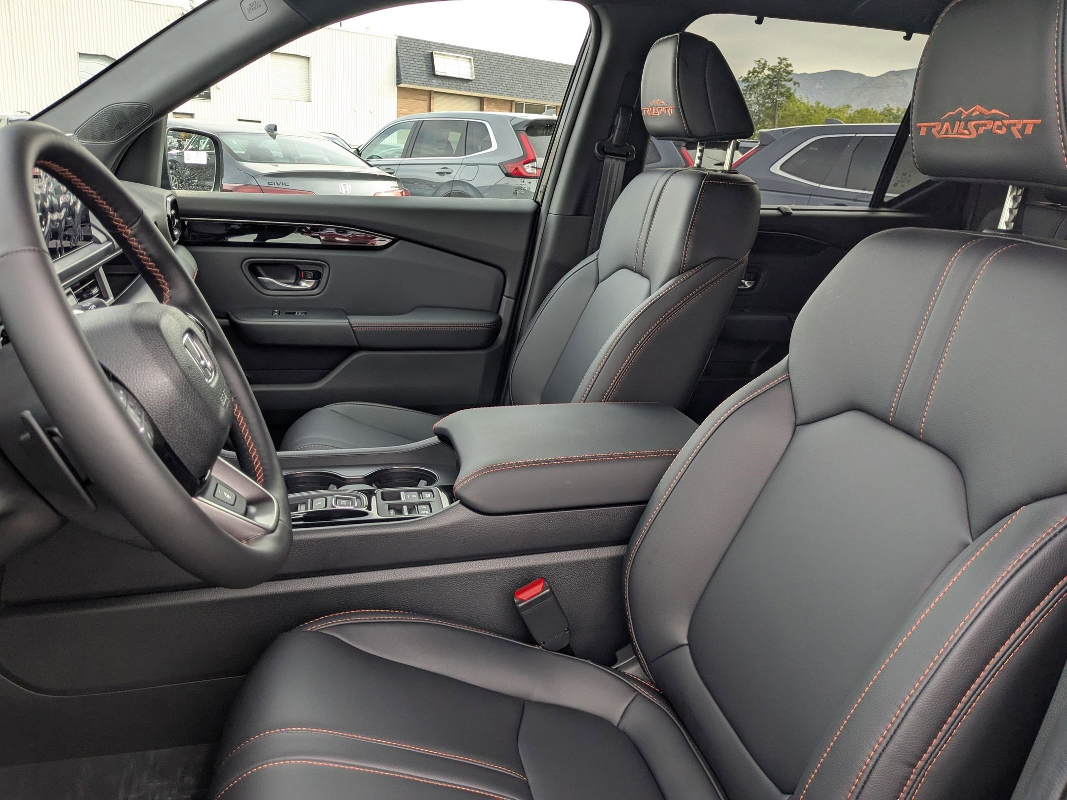 2025 Honda Pilot TrailSport photo 12