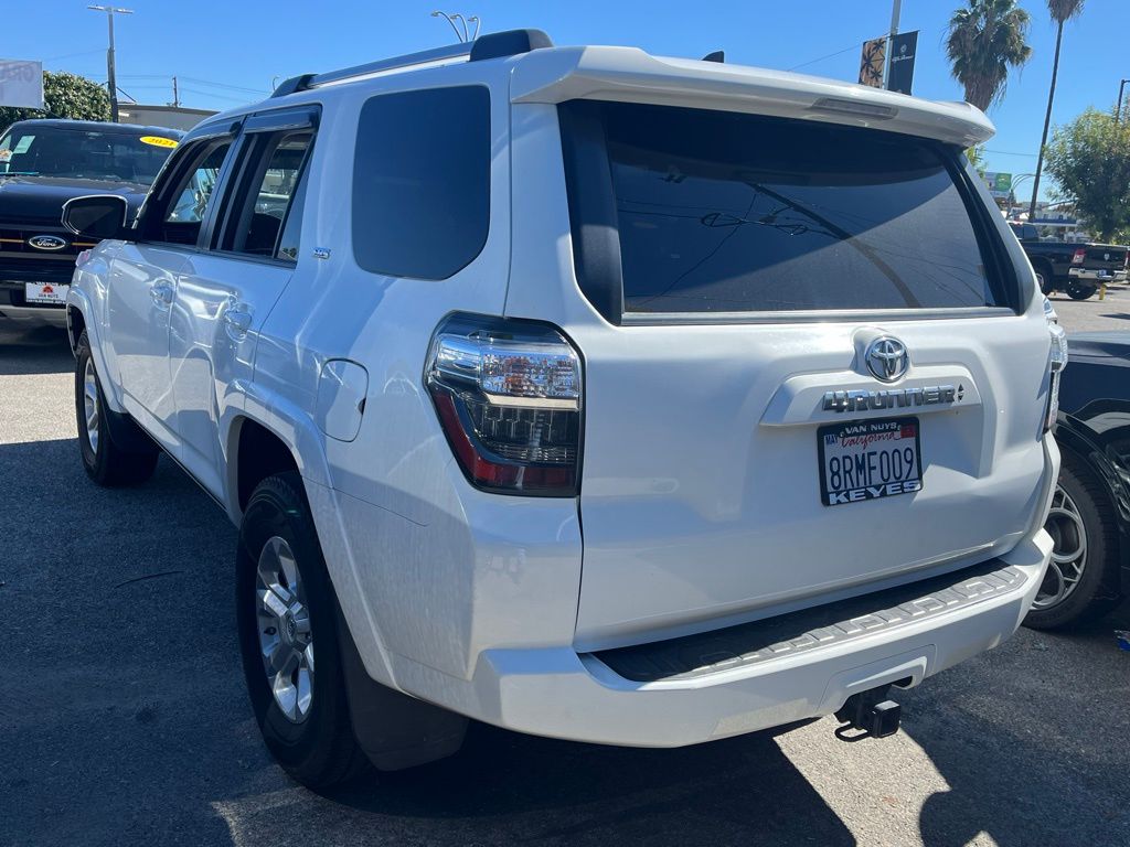 2021 Toyota 4Runner SR5 photo 4