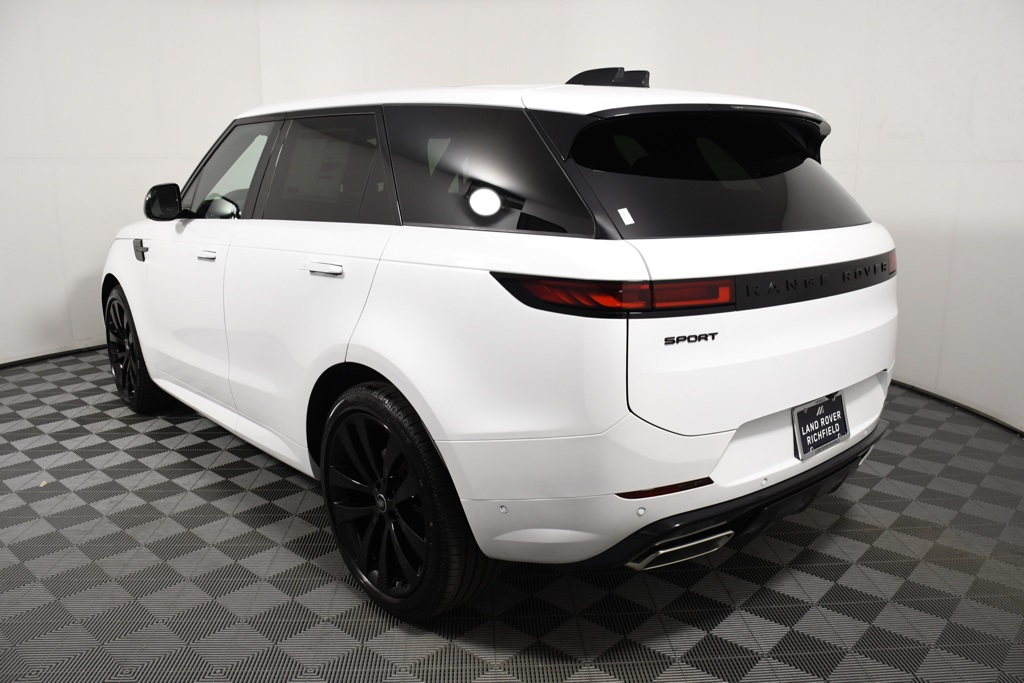 2025 Land Rover Range Rover Sport SE photo 4