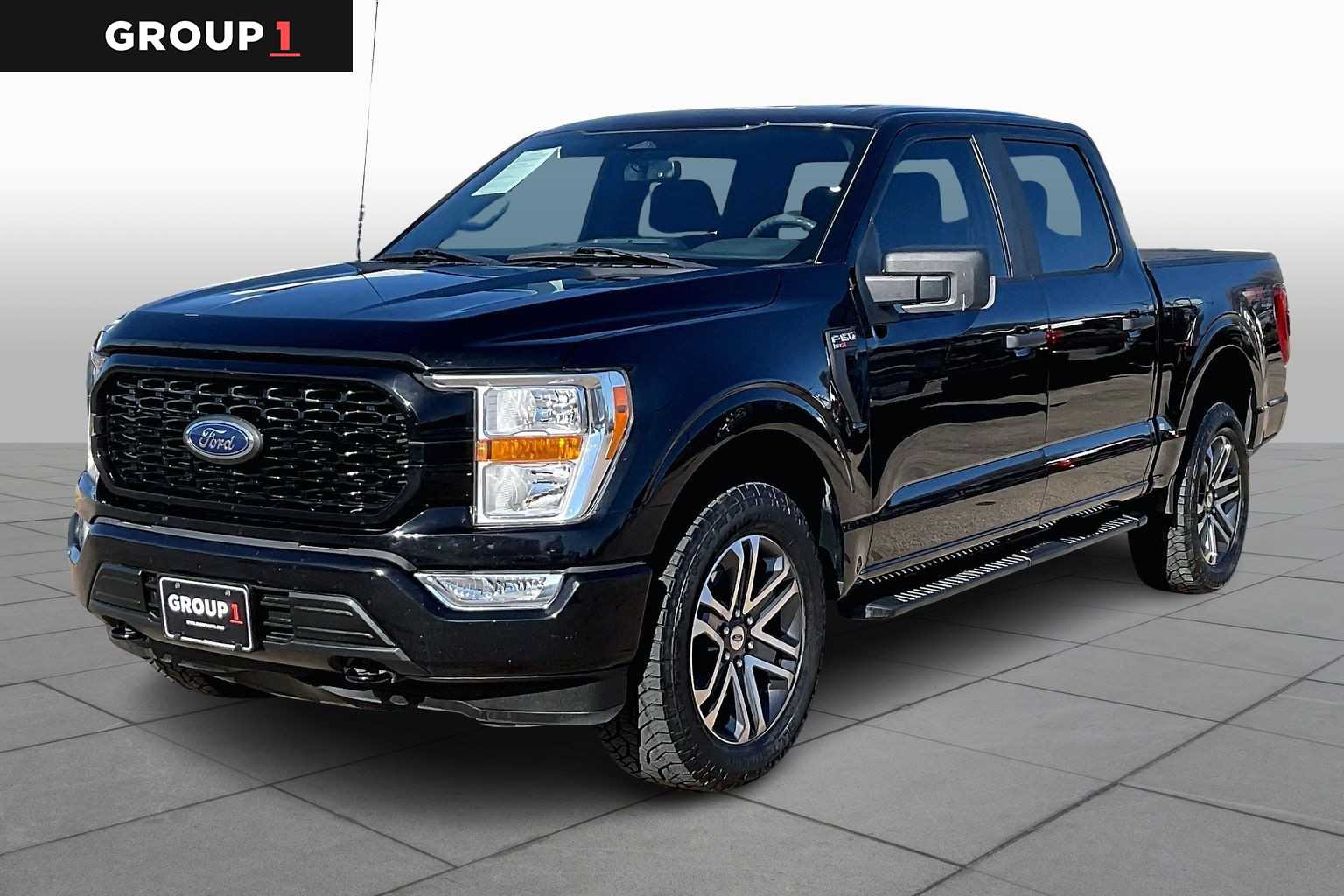 2021 Ford F-150 XL's photo