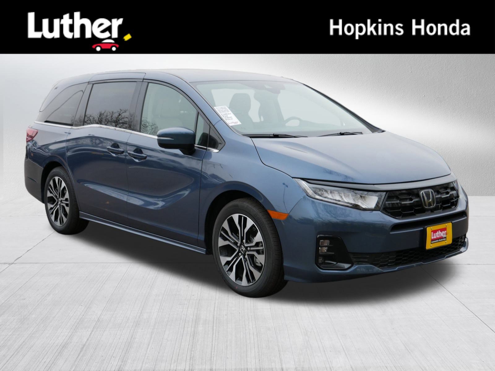 2026 Honda Odyssey Elite's photo