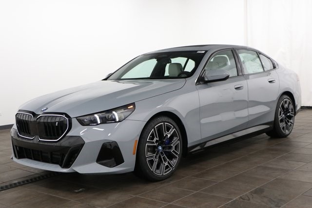 2025 BMW i5