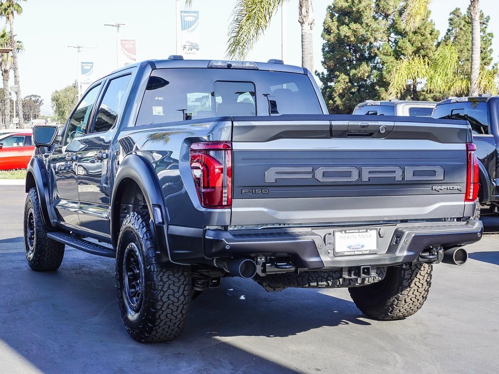 2025 Ford F-150 Raptor photo 4