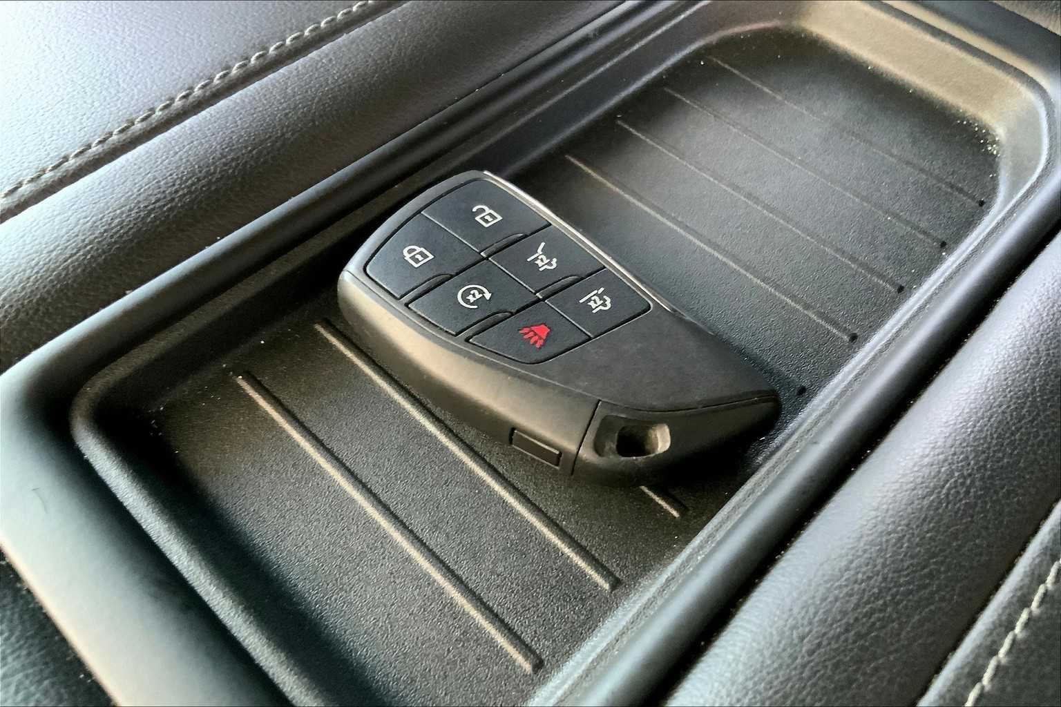 2021 Chevrolet Tahoe LT photo 14