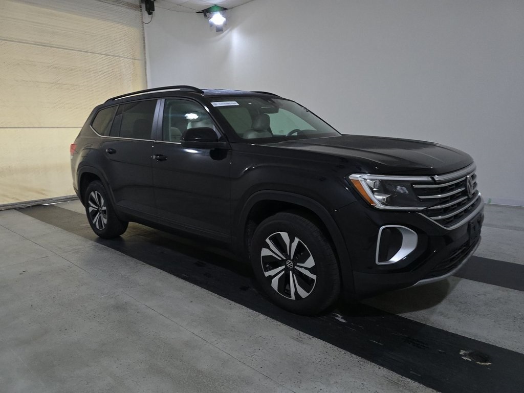 Used 2024 Volkswagen Atlas SE with VIN 1V2DR2CA2RC603775 for sale in Kansas City