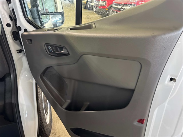 2025 Ford Transit Cargo Van photo 6
