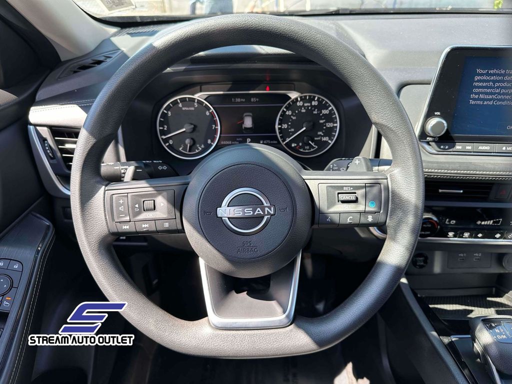 2024 Nissan Rogue SV photo 12