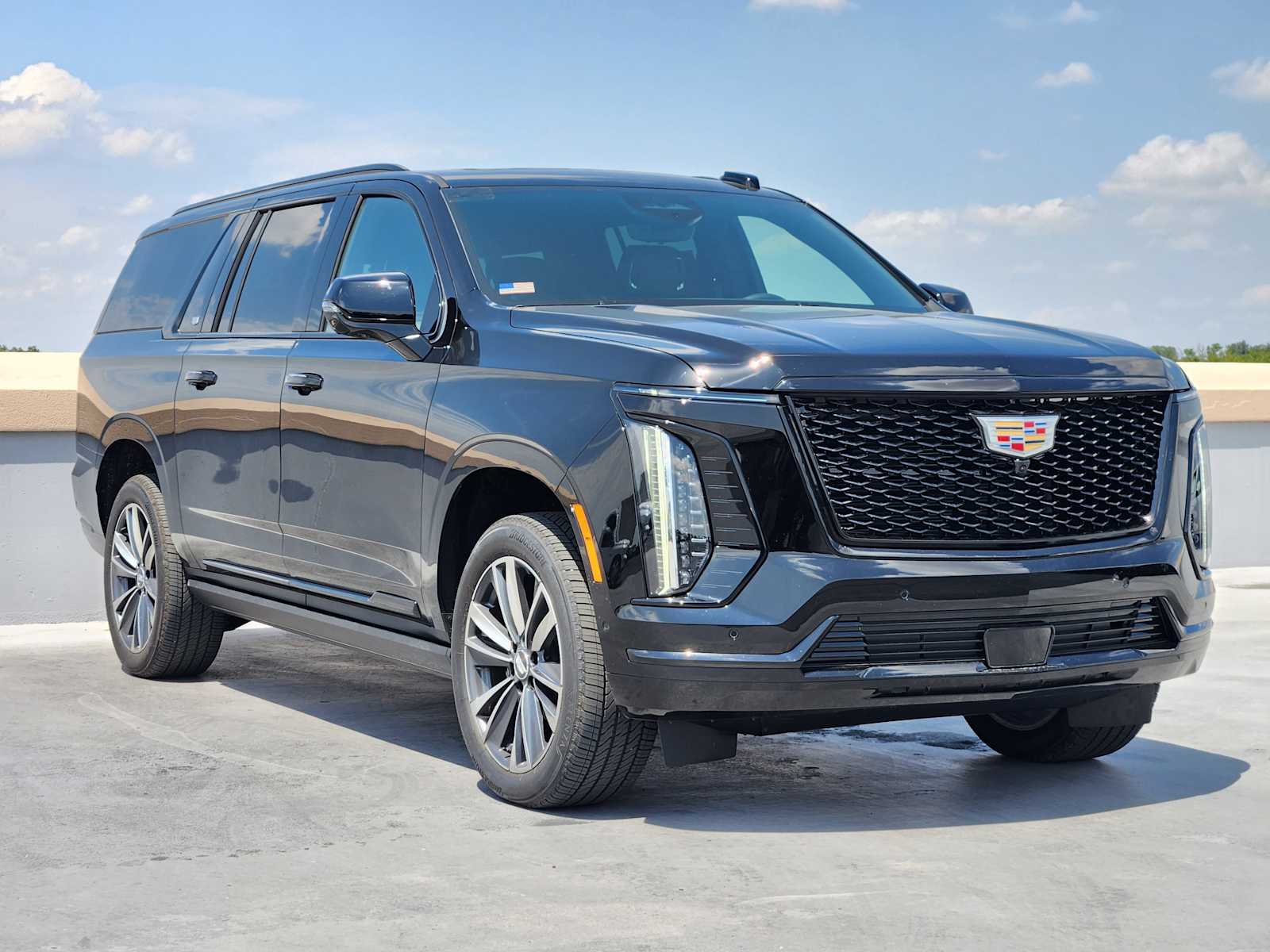 2025 Cadillac Escalade Sport photo 2