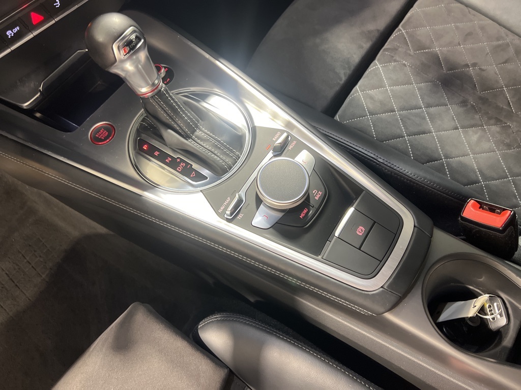 2017 Audi TTS photo 17