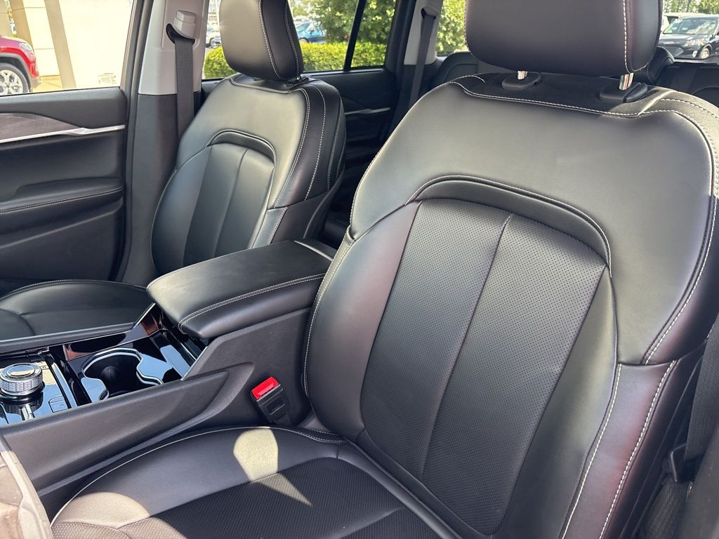 2023 Jeep Cherokee 4xe photo 25