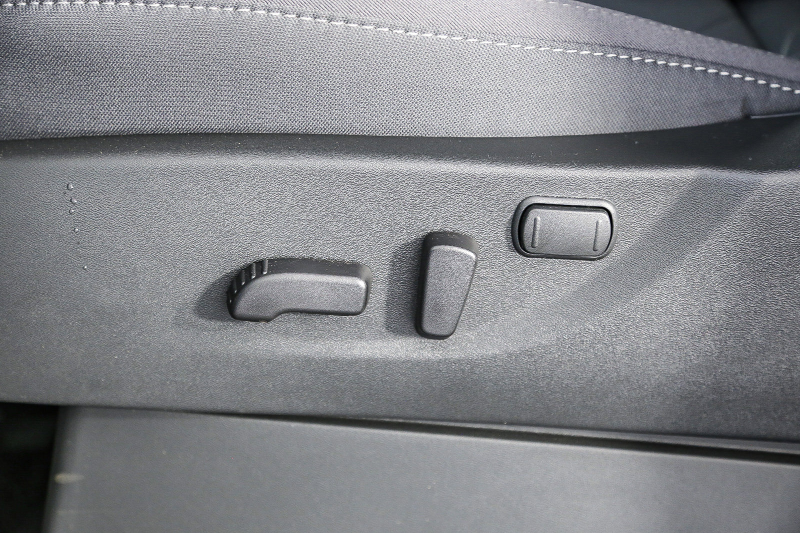 2025 Nissan Frontier Crew Cab SV photo 34