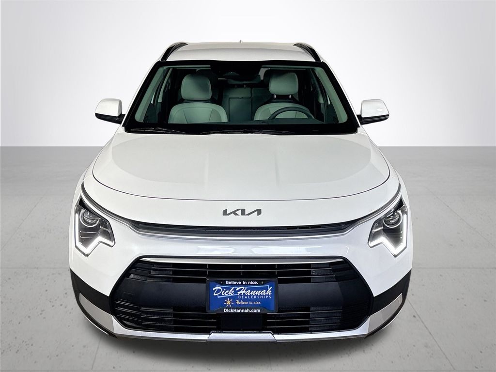 2025 Kia Niro EX Touring photo 2