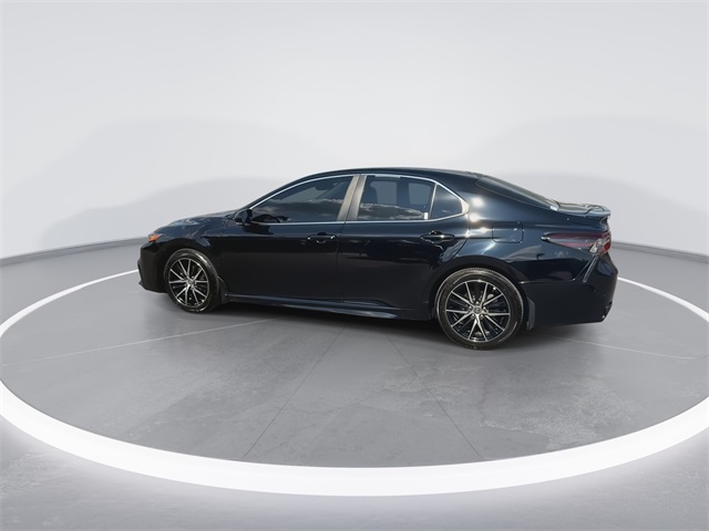 2023 Toyota Camry SE photo 6