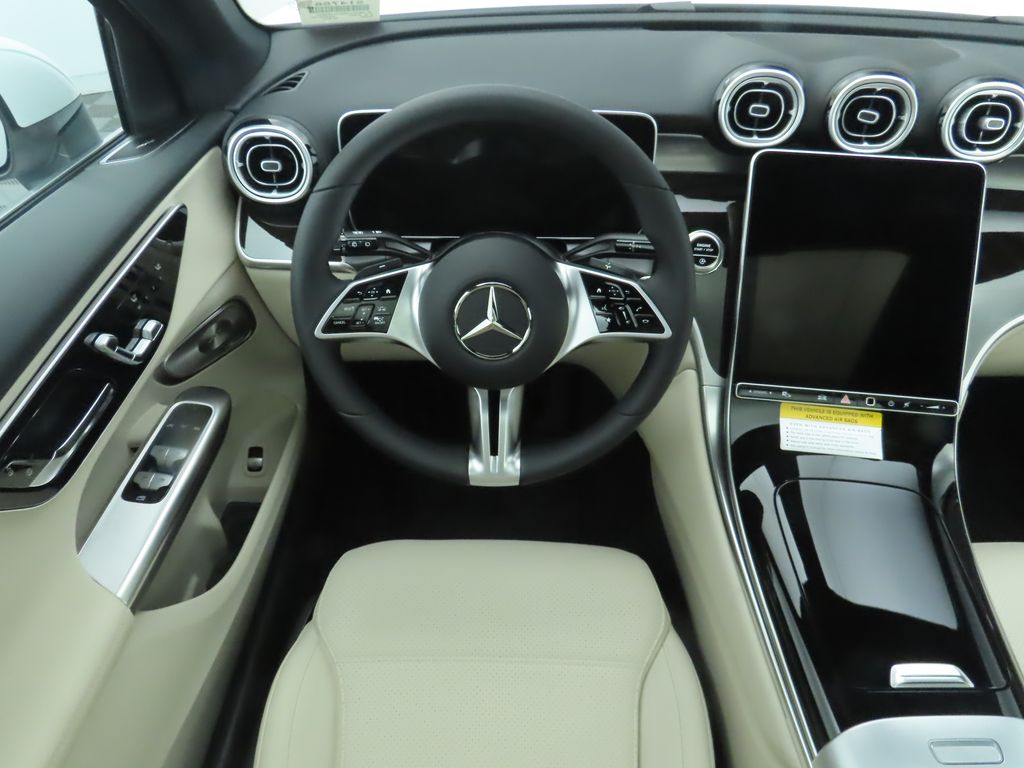 2026 Mercedes Benz GLC 300 4MATIC photo 9