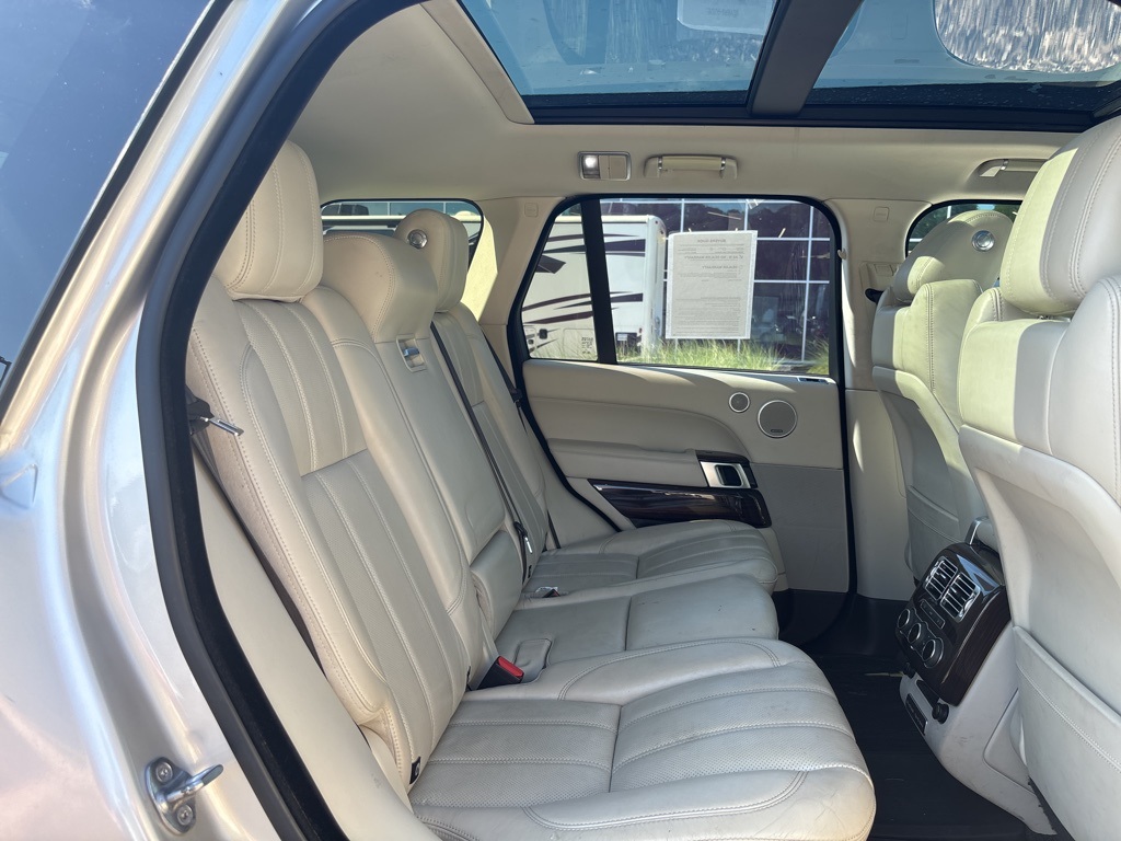 2015 Land Rover Range Rover SuperCharged photo 24