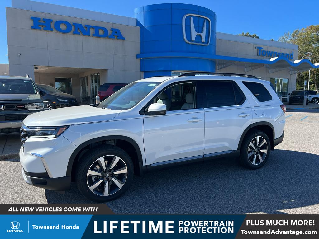 2025 Honda Pilot Touring's photo