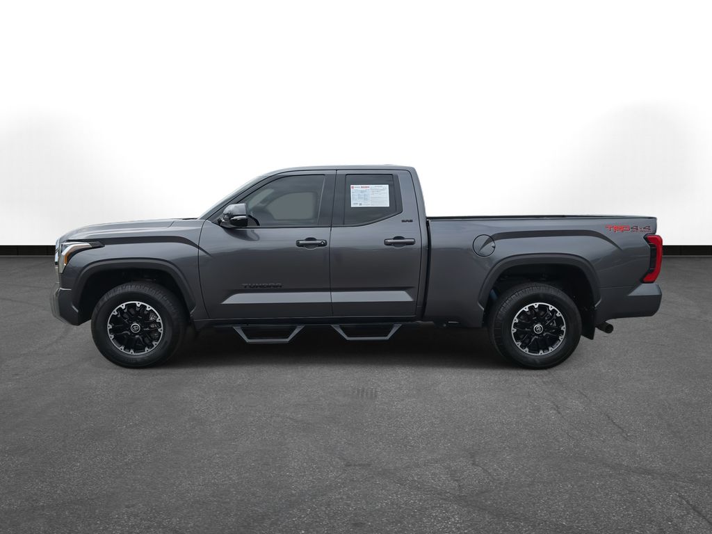 2022 Toyota Tundra SR5 photo 8